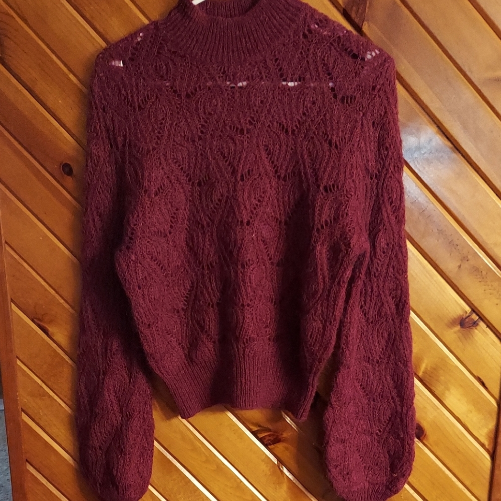 Astr Burgendy Sweater XS